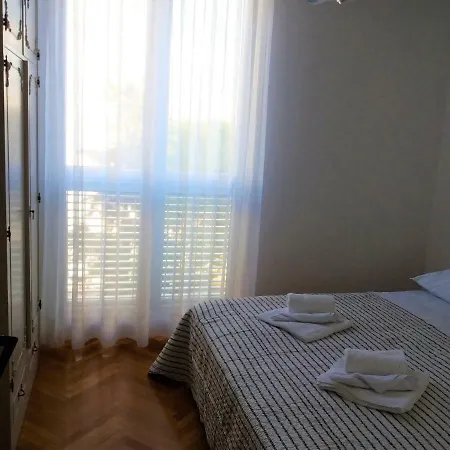 شقة Duje *